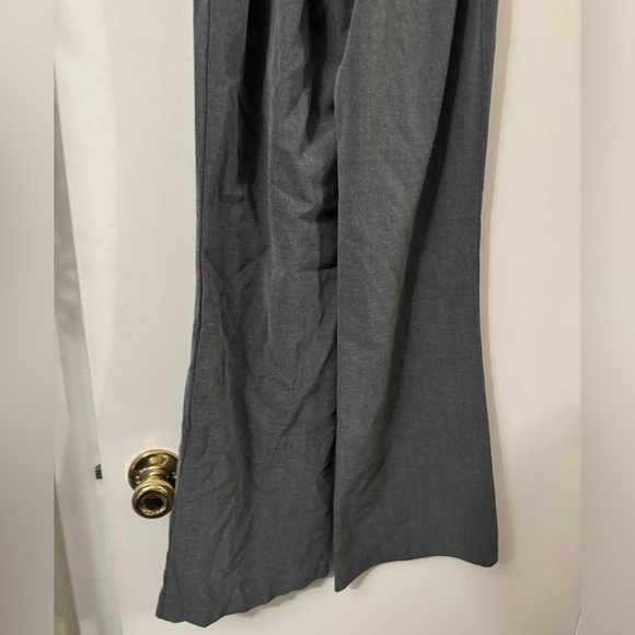 Motherhood Maternity grey flared pants size medium - Picture 6 of 8